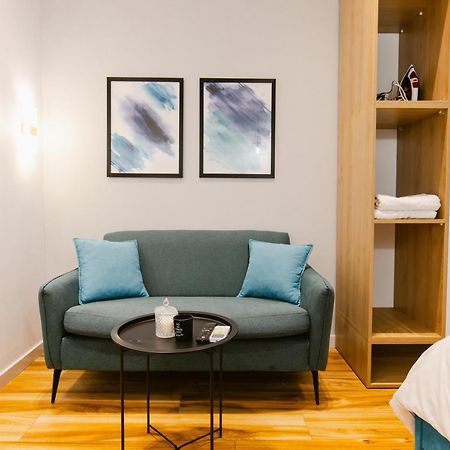 Durres Str Modern Apartments - The Nest Tirana Exterior photo